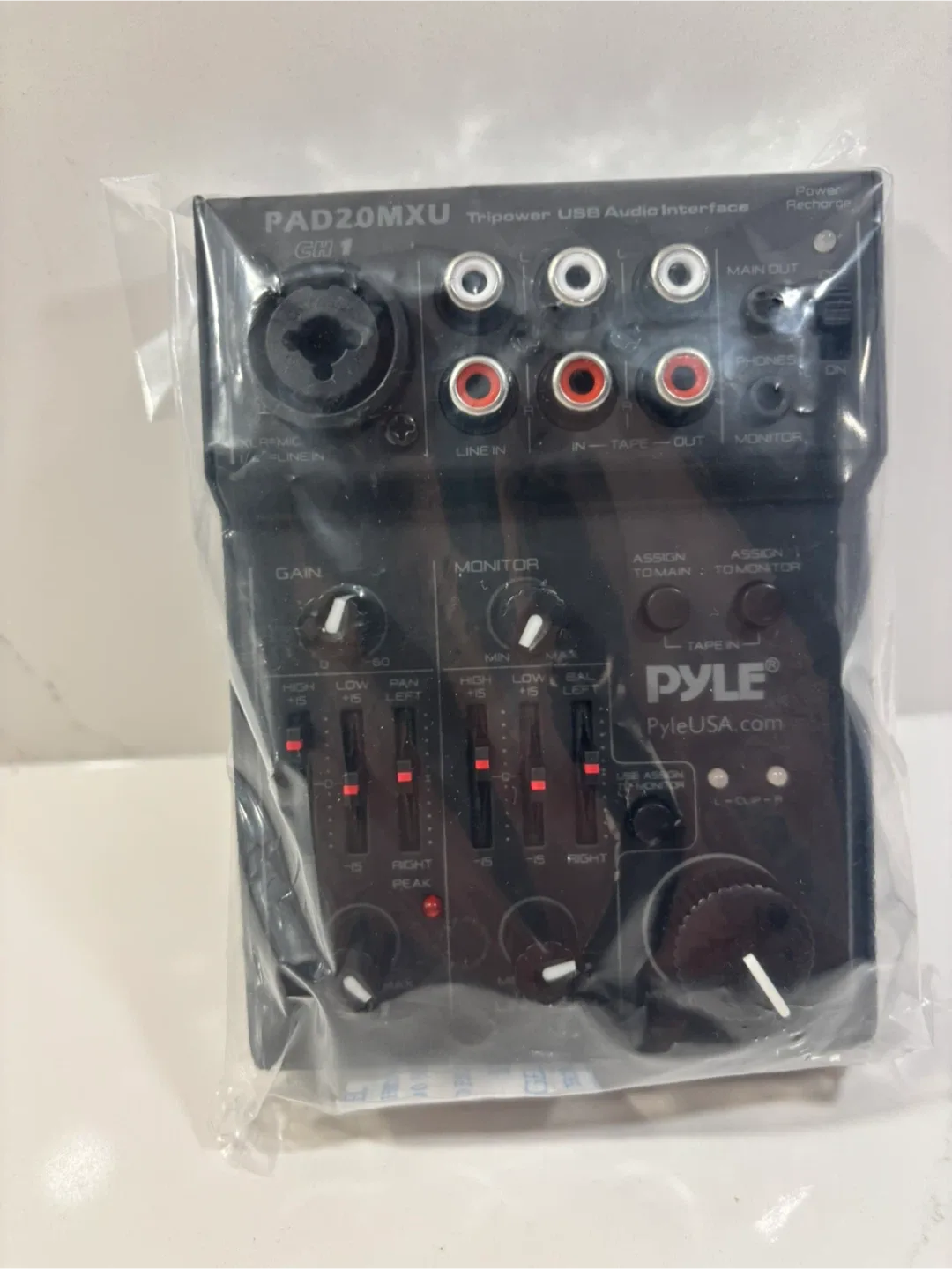 Pyle 5 Channel Professional Compact Audio Mixer w USB Interface image indicator(9)