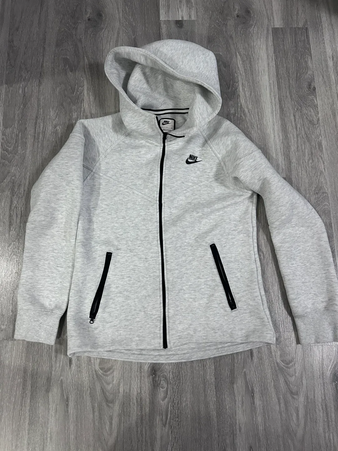 Nike Tech Fleece Hoodie - Grey, Size S image indicator(2)