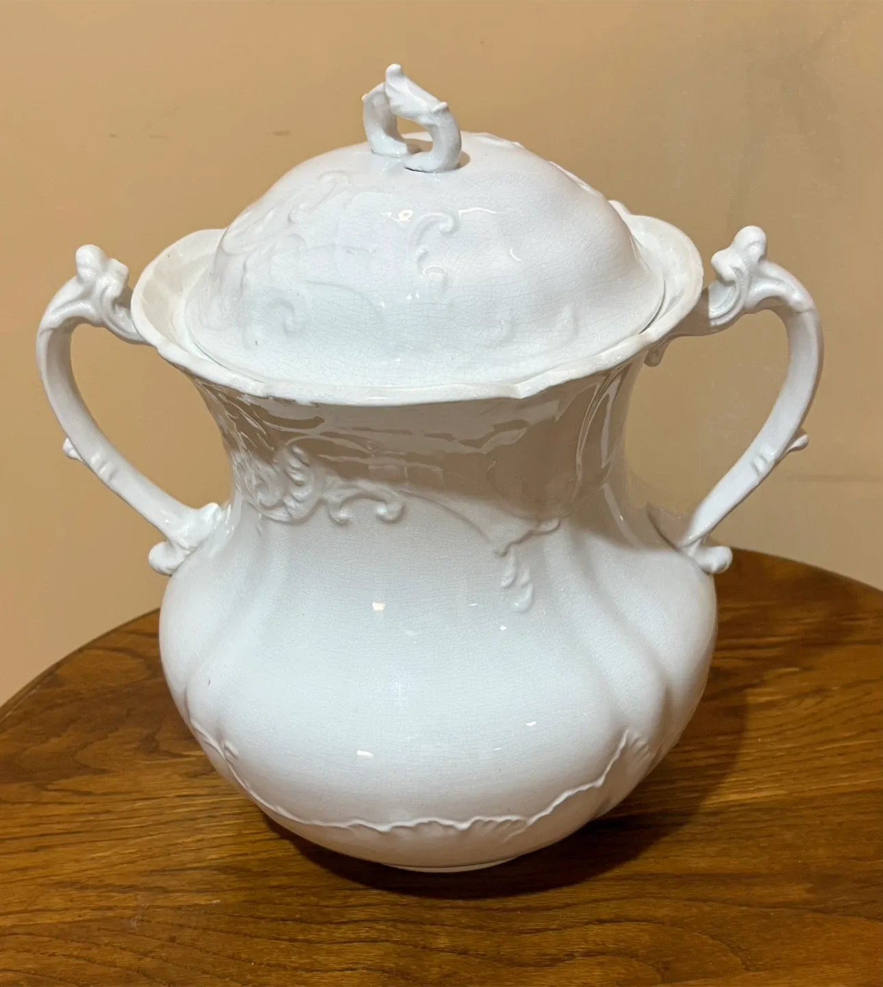 Antique Dresden White Porcelain Lidded Pitcher image indicator(8)
