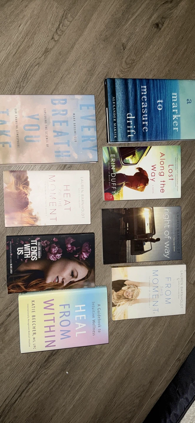 Mixed Lot of 8 Novels
