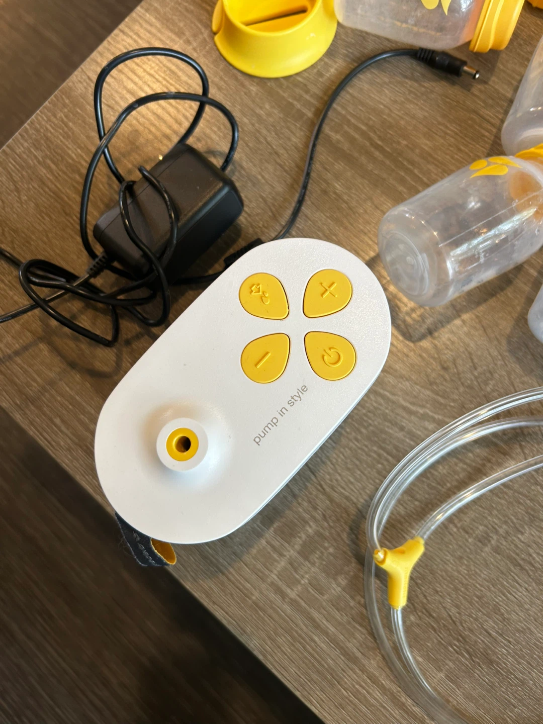 Medela Pump in Style Breast Pump Set - photo 4