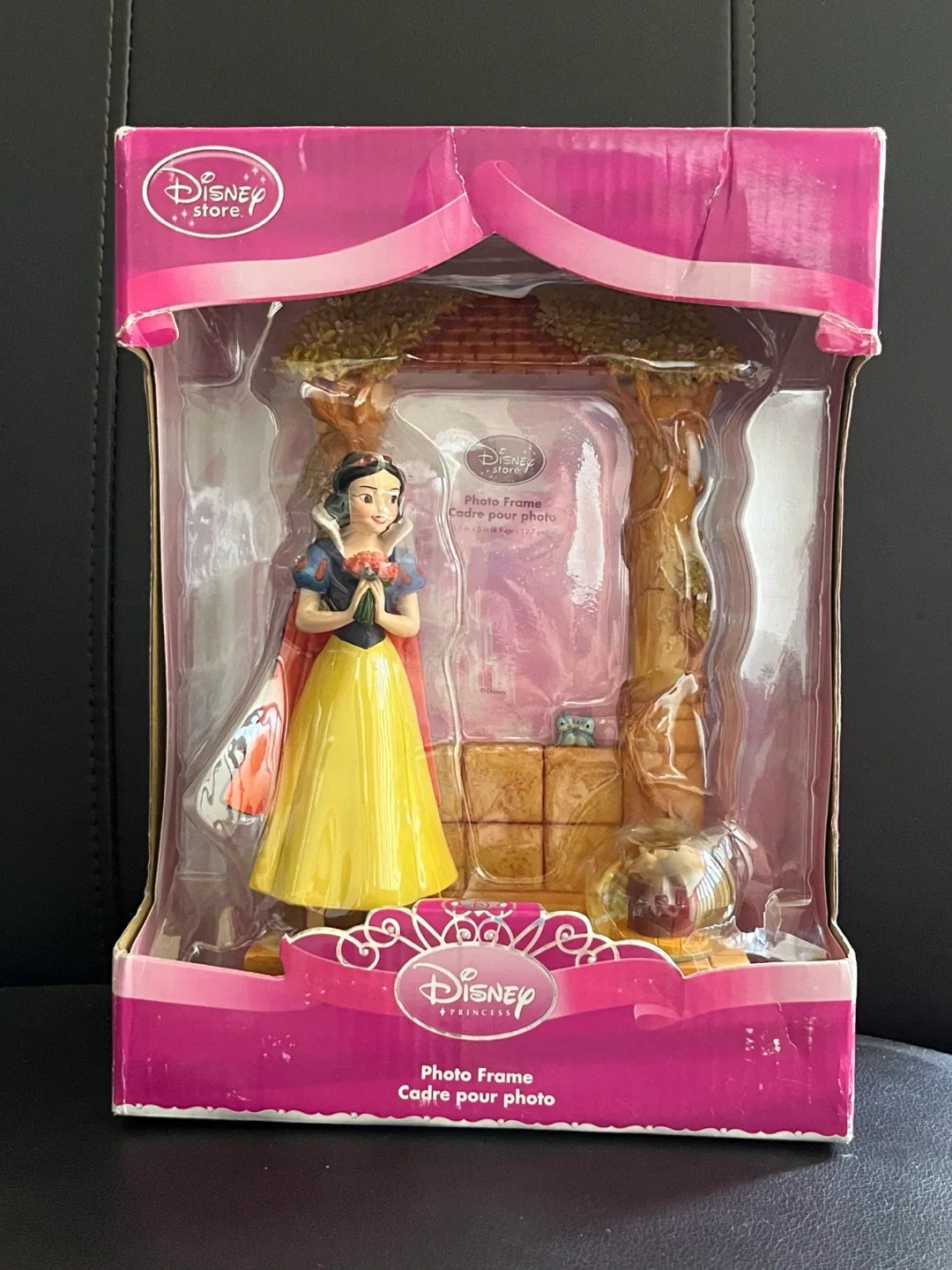 Disney Store Snow White Photo Frame - New in Box!