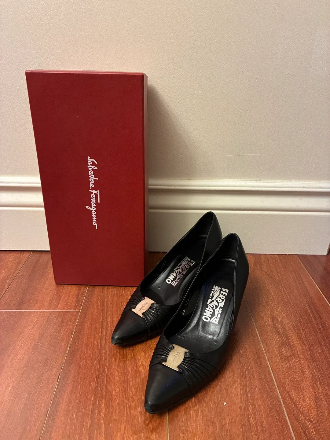 Salvatore Ferragamo Tiasa Black Heels - Size 6 image indicator(9)