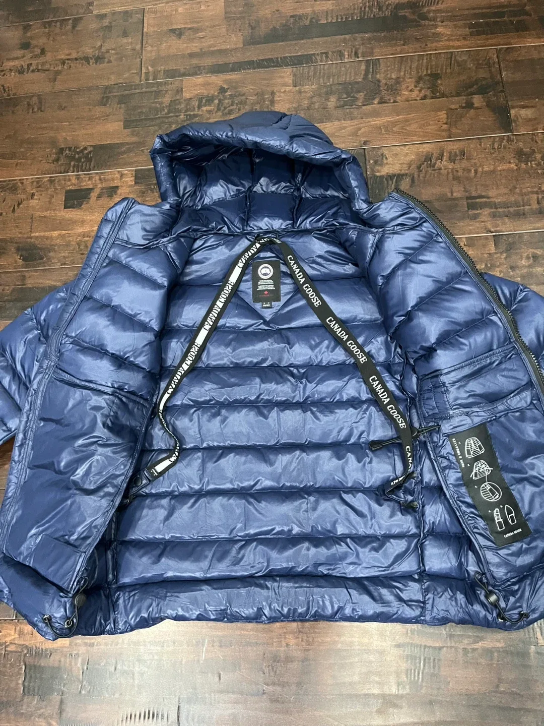 Canada Goose men Jacket image indicator(2)