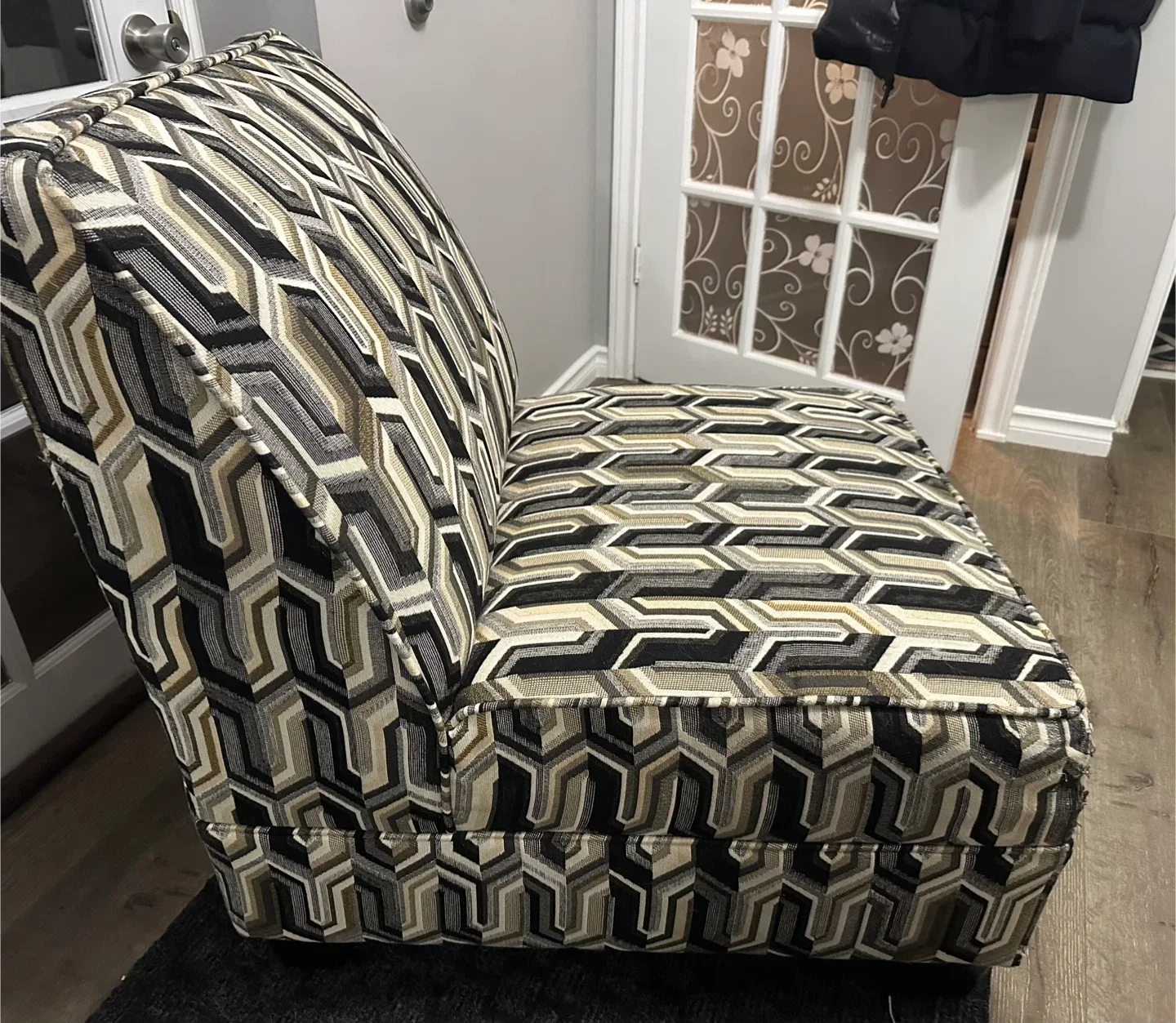 Patterned Accent Chair image indicator(3)