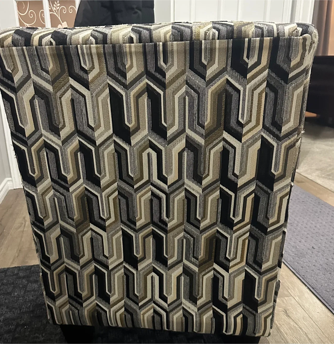 Patterned Accent Chair image indicator(4)