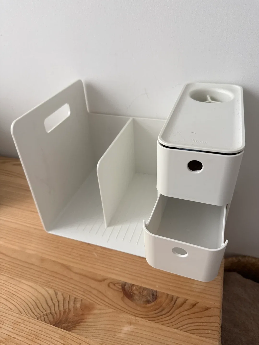 Like-New Iris Ohyama Desktop Organizer image indicator(3)