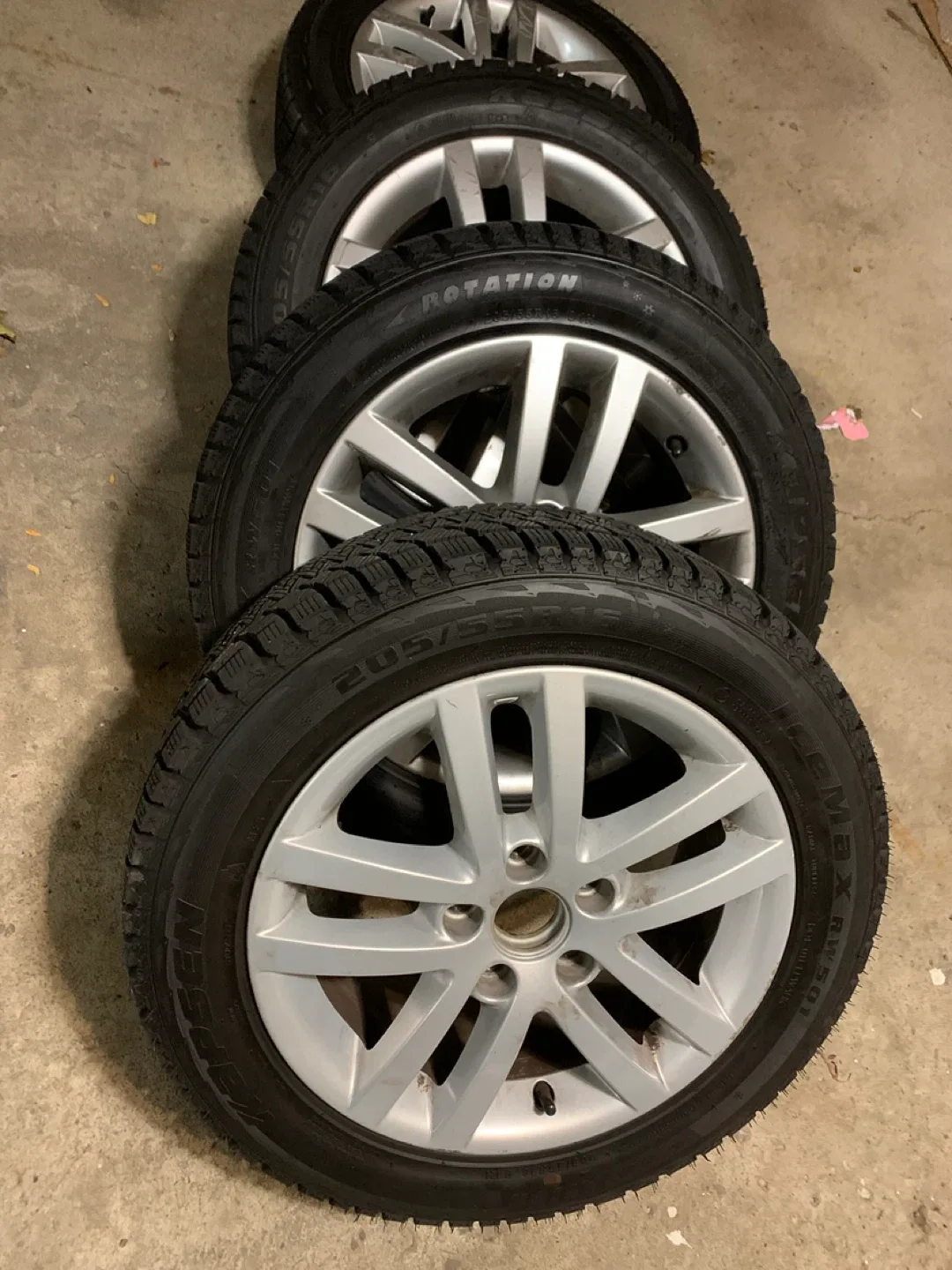 Set of 4 Winter Tires and Rims  205/55R16 image indicator(2)