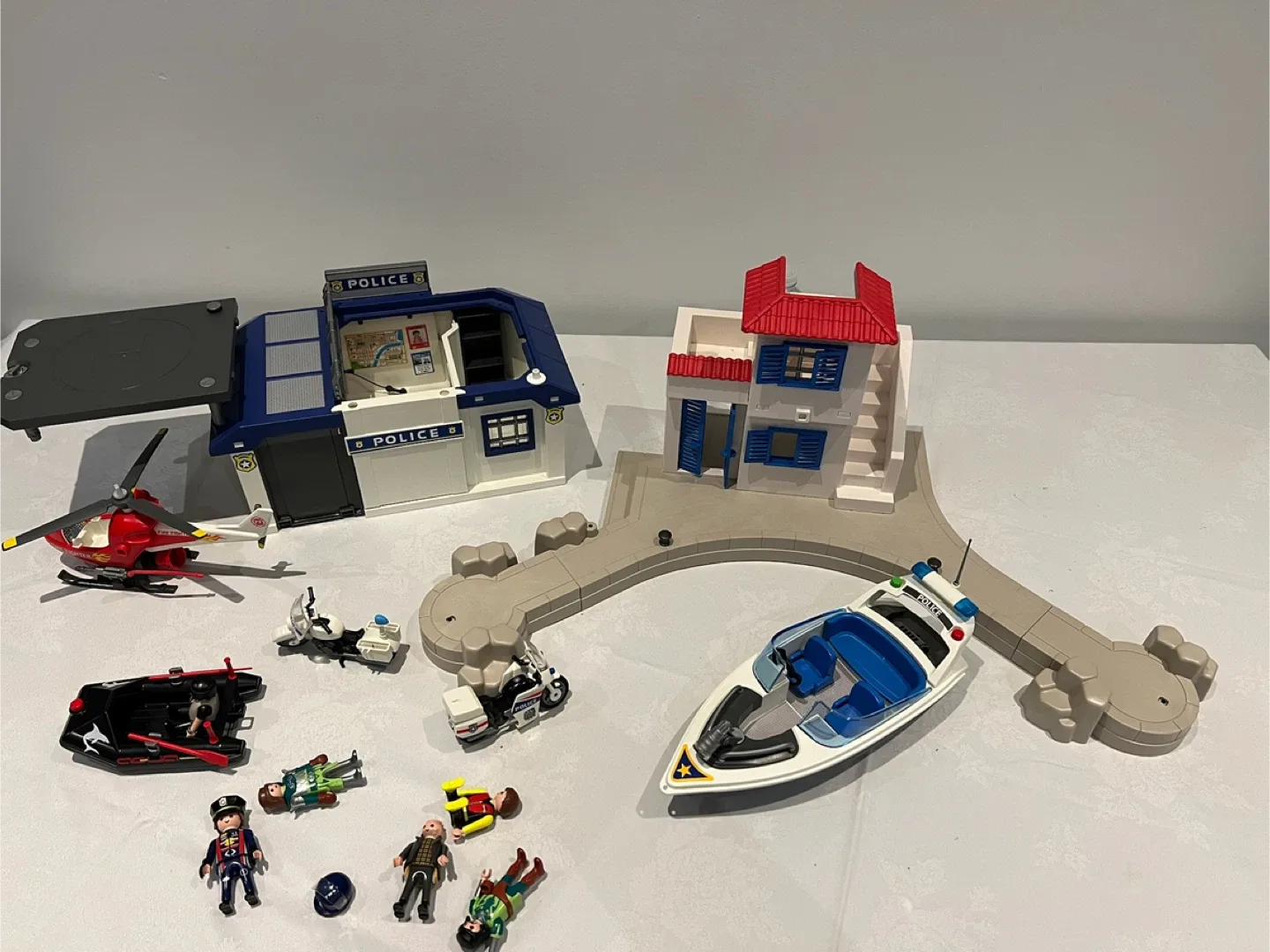 Playmobil City Action Police Station Set image indicator(3)