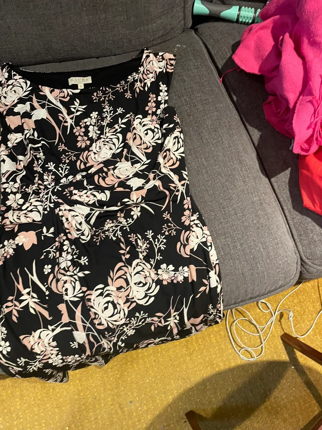 T Tahari Black Floral Dress image indicator(3)