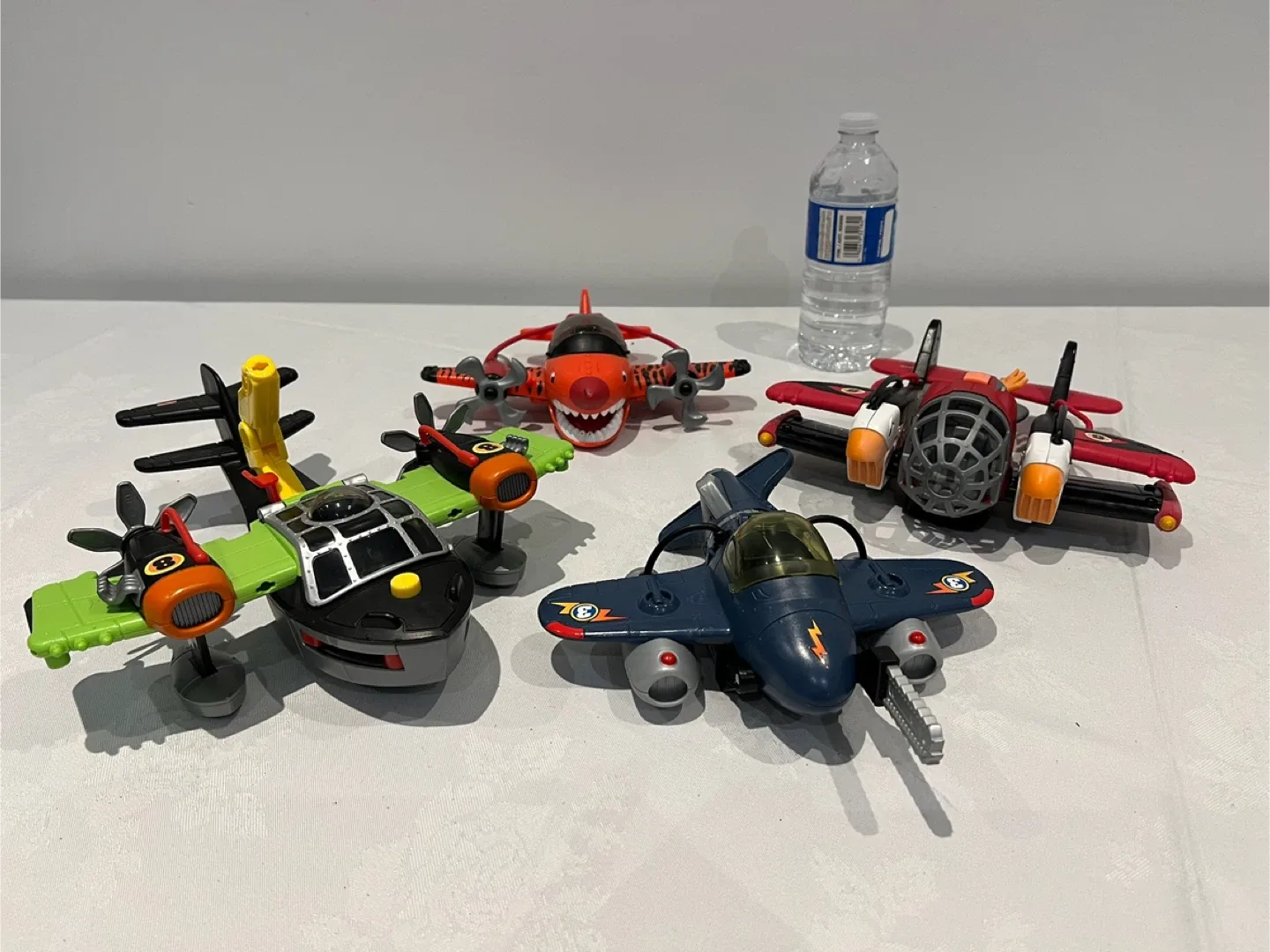 Toy Planes - 4 Action Flyers image indicator(2)