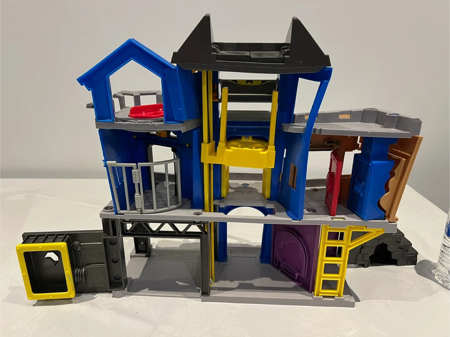 Batman Transforming Bat-Tech Batcave Playset