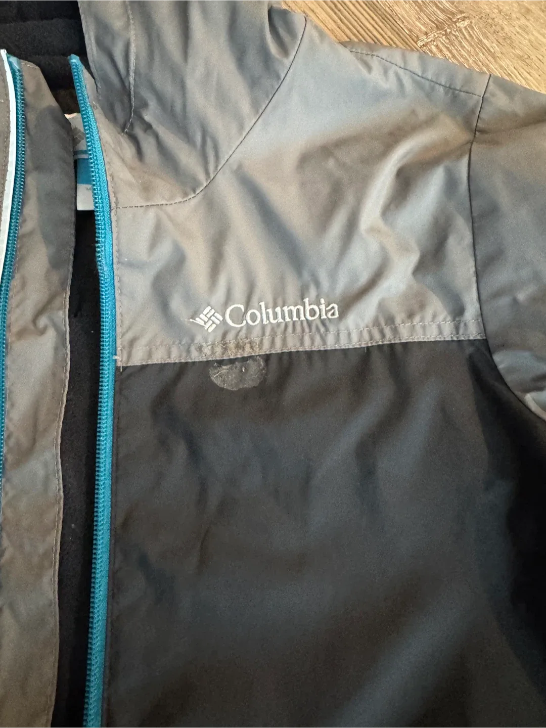 Columbia Sportswear Company Jacket - Size M (10/1 2) image indicator(2)