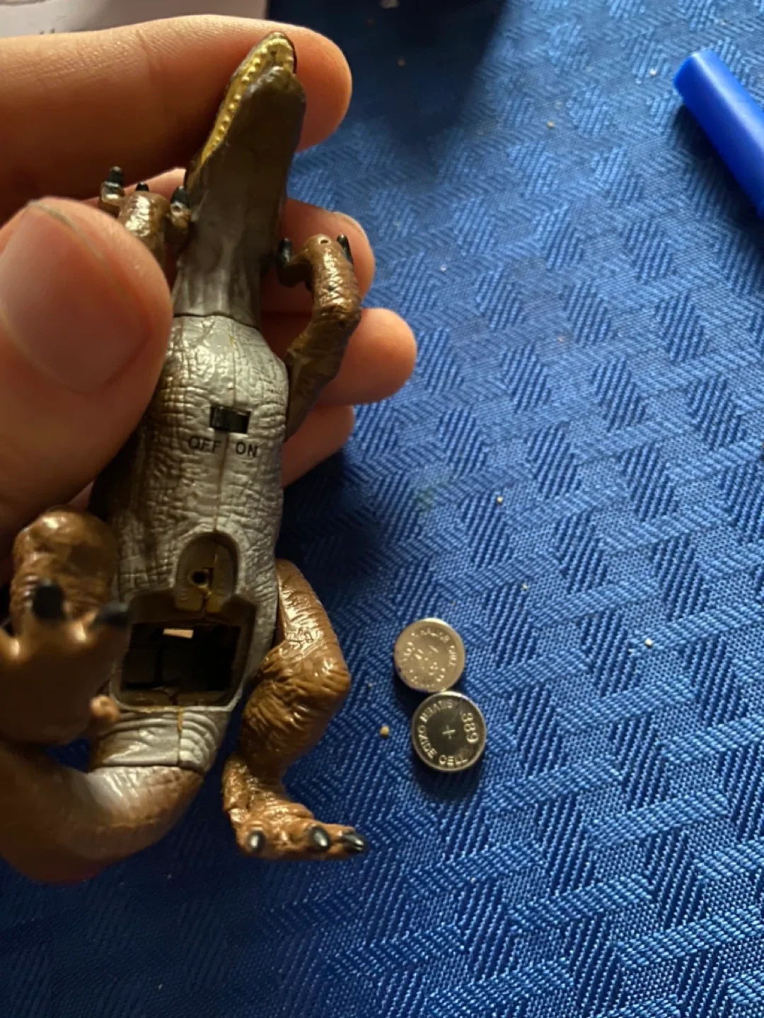 Jurassic park 3 Dinosaur Spinosaurus Toy Keychain image indicator(2)