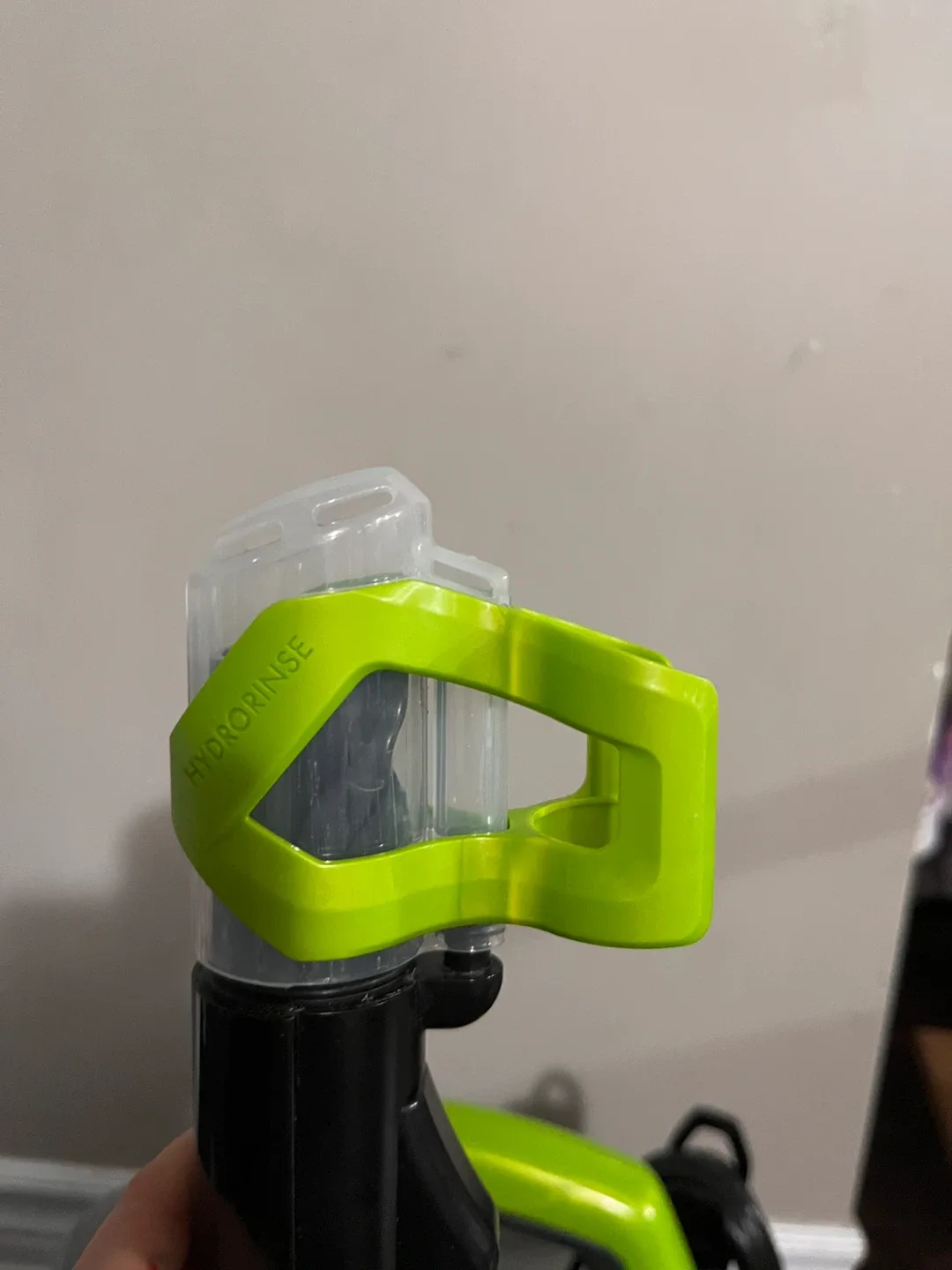 Bissell Little Green ProHeat Carpet & Upholstery Cleaner image indicator(2)