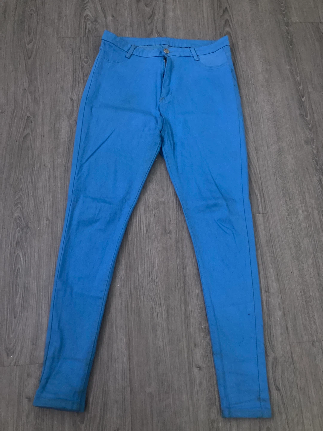 Blue Skinny Jeans – Women’s (Good Condition)