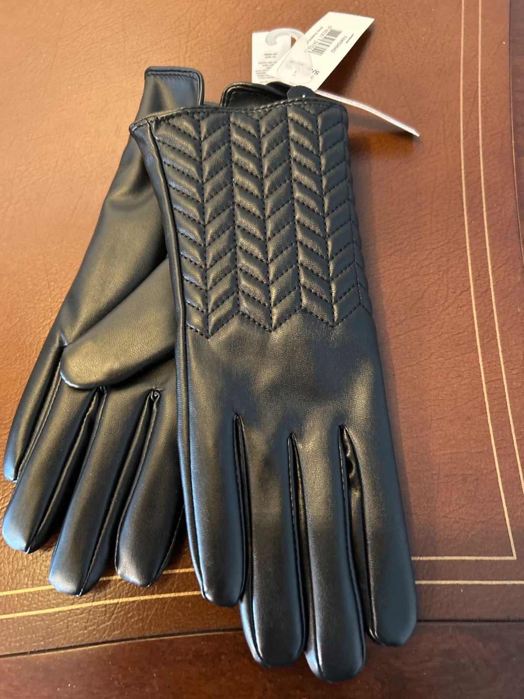 Clear out Joe Fresh Touch Screen Gloves - S/P - NEW - photo 2