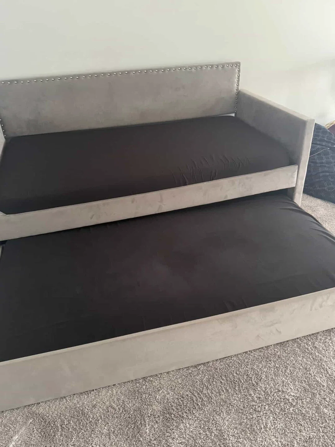 Grey daybed with mattress