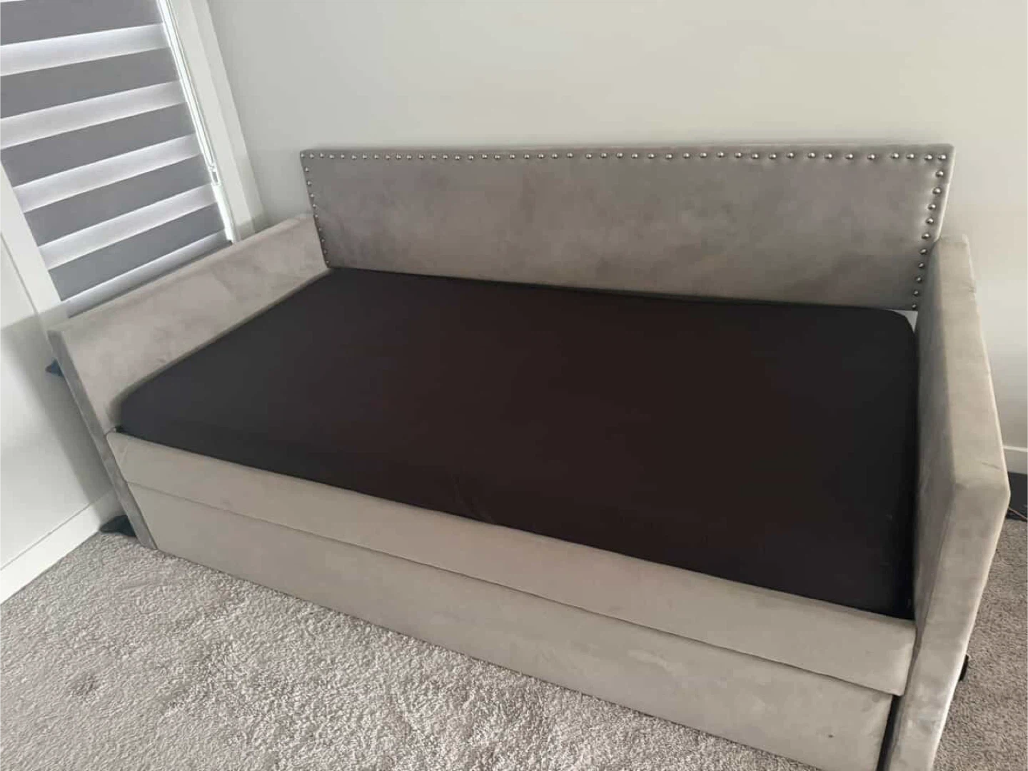 Grey daybed with mattress - photo 2