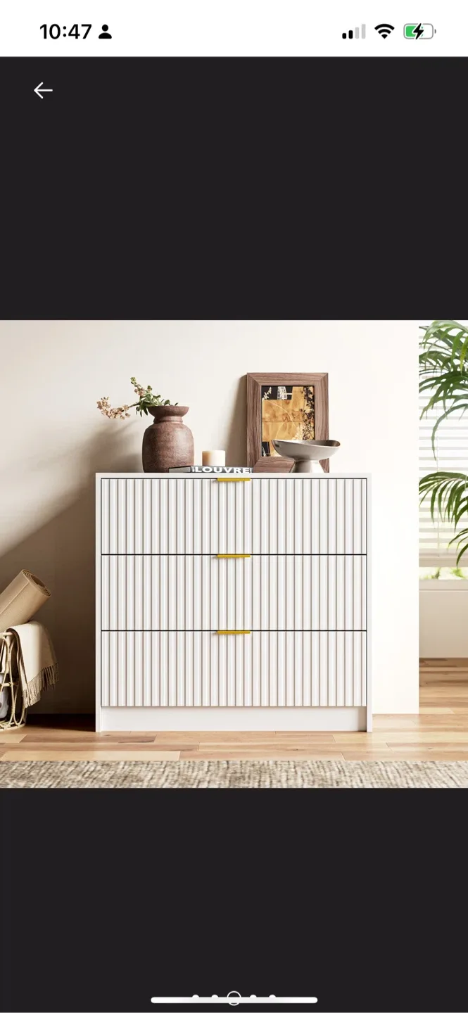 New White 3-Drawer Dresser Nightstand (31.5") image indicator(4)