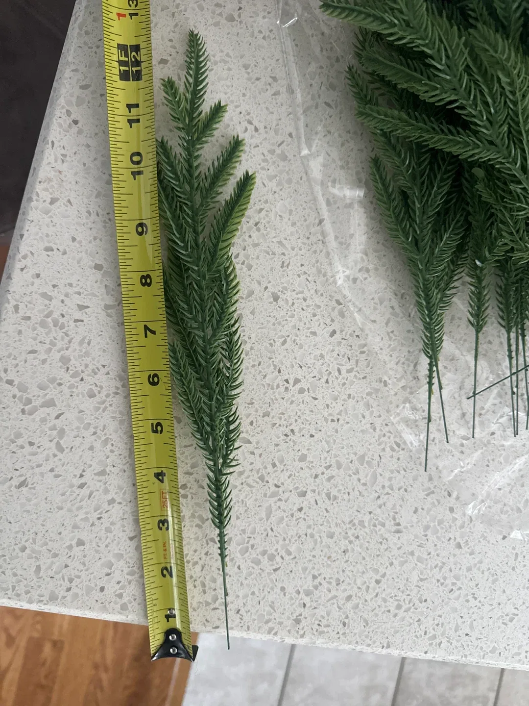 Green Artificial Cedar Stems image indicator(3)