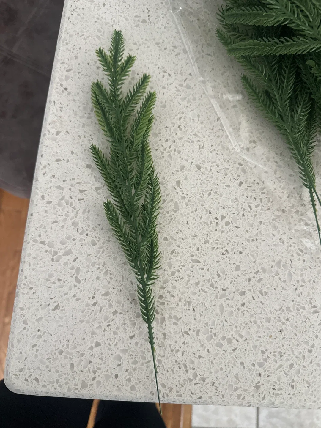 Green Artificial Cedar Stems image indicator(2)