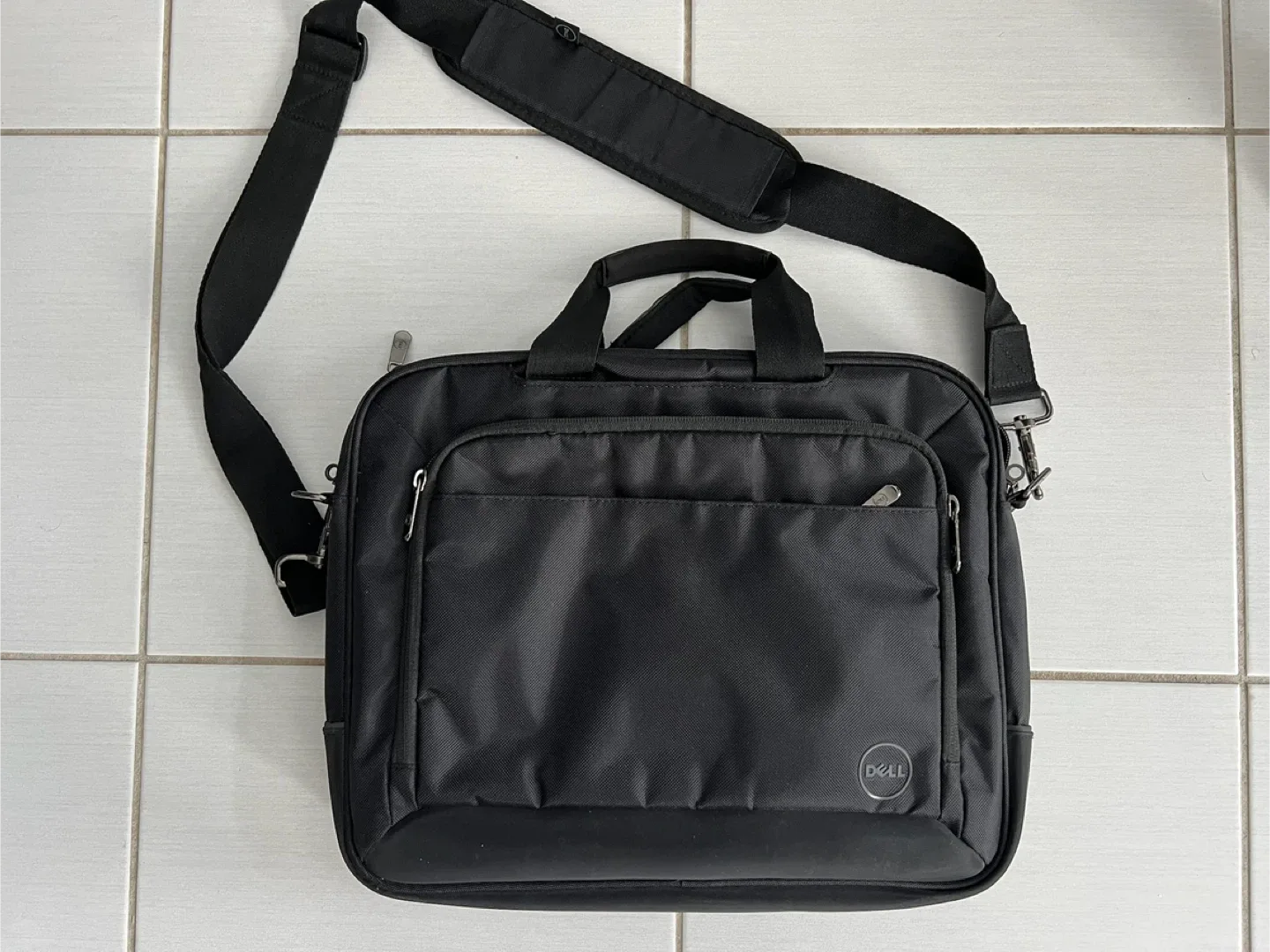 Dell Black Laptop Bag image indicator(4)