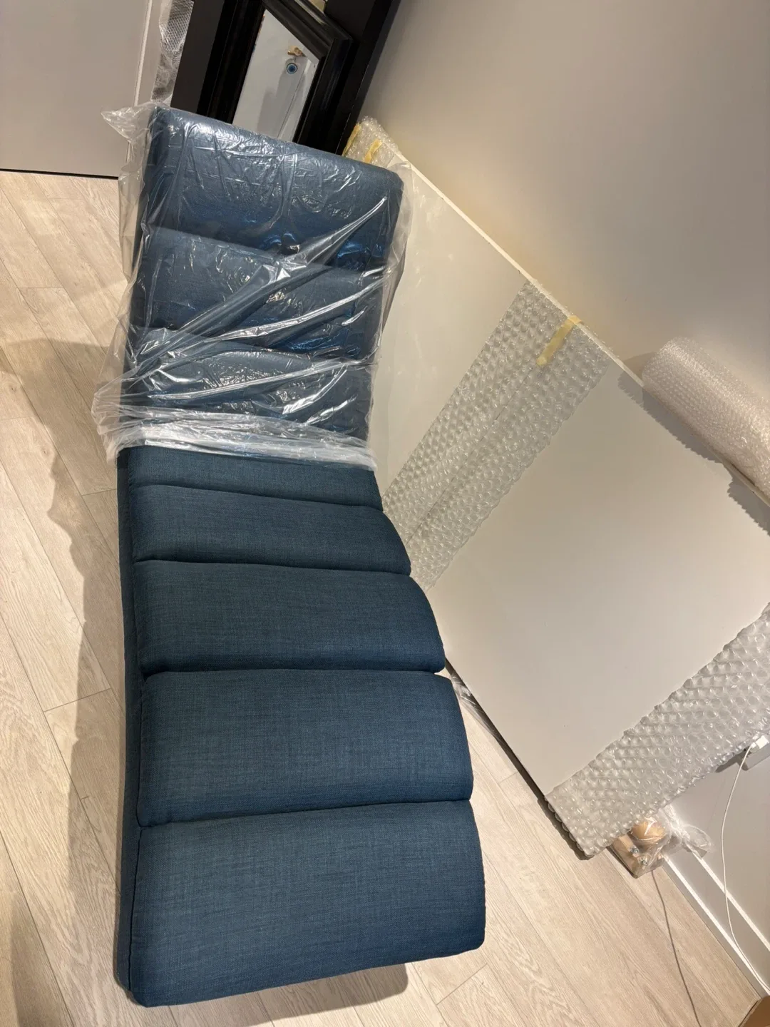 Blue Chaise Lounge Chair image indicator(10)