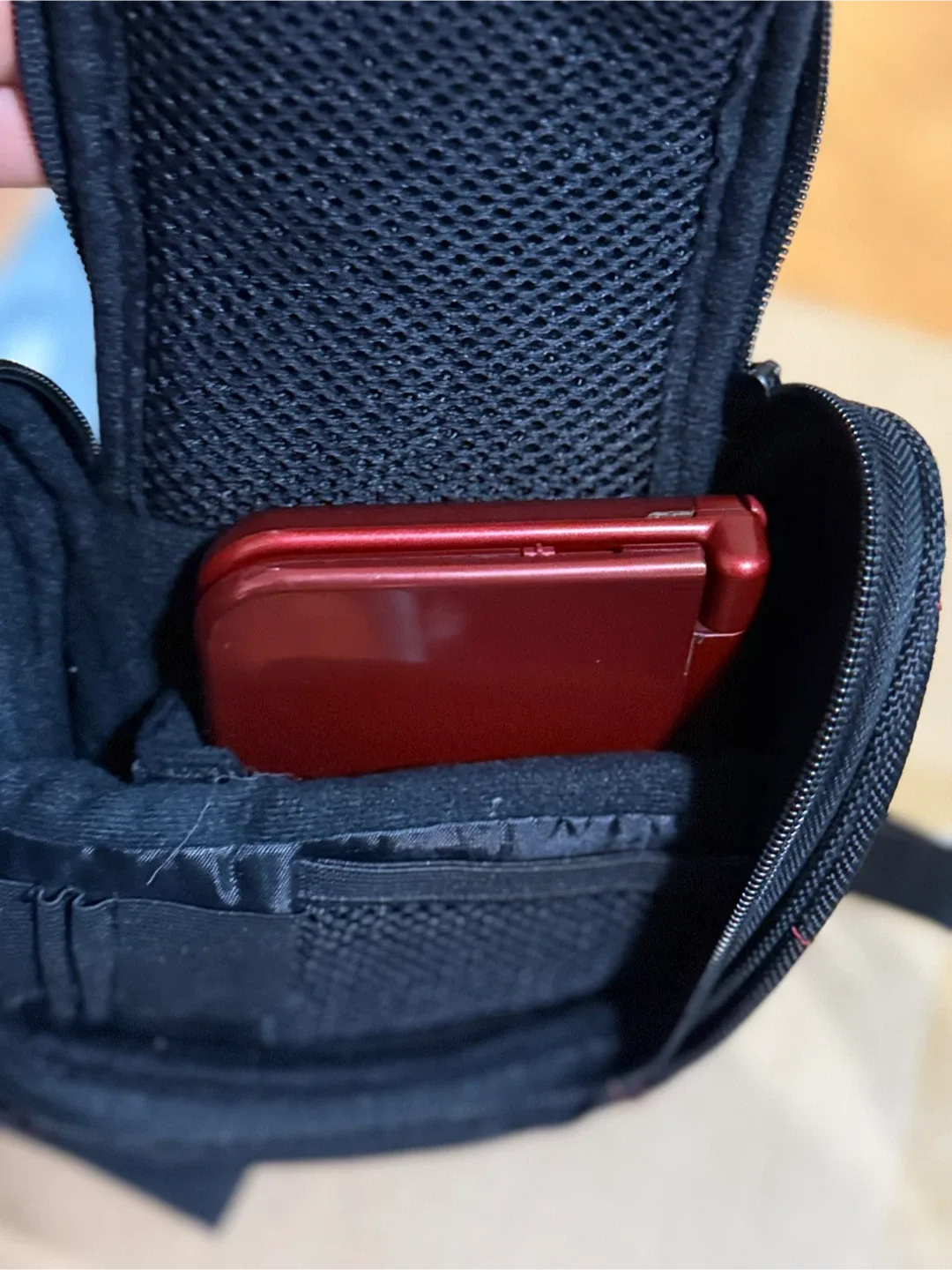 Red Nintendo New 3DS XL Handheld Console image indicator(6)