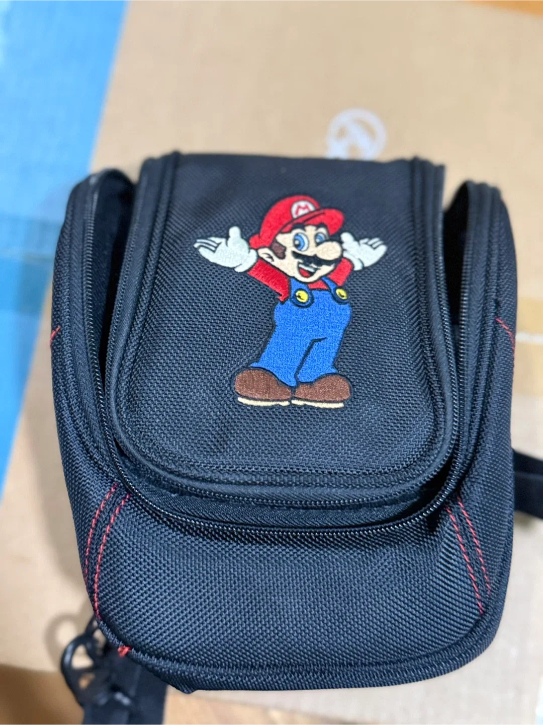 Red Nintendo New 3DS XL Handheld Console image indicator(7)