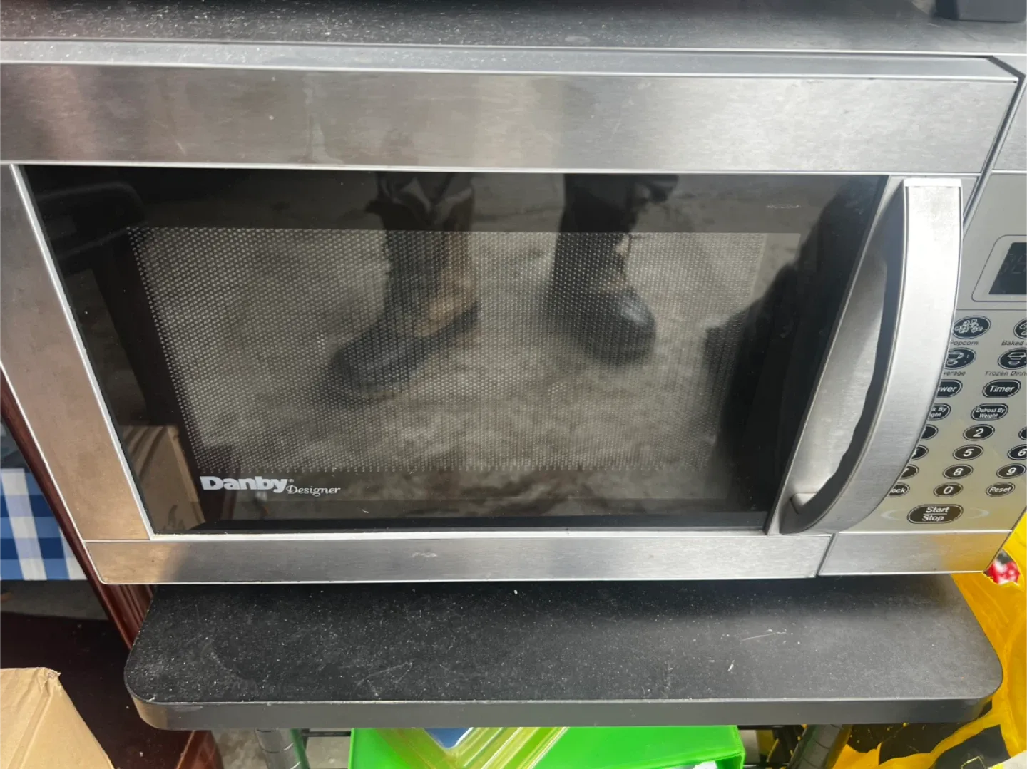 For sale microwave very good condition