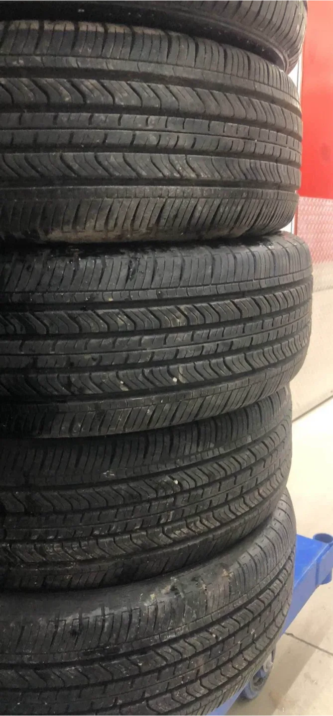 Kia rondo All sessions tires 205/55z/R16 image indicator(4)