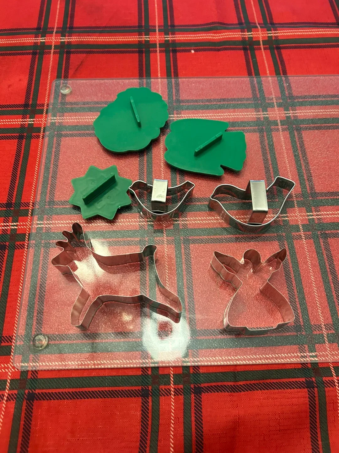 #cleanout Cookie Cutter Set - Christmas Theme image indicator(2)