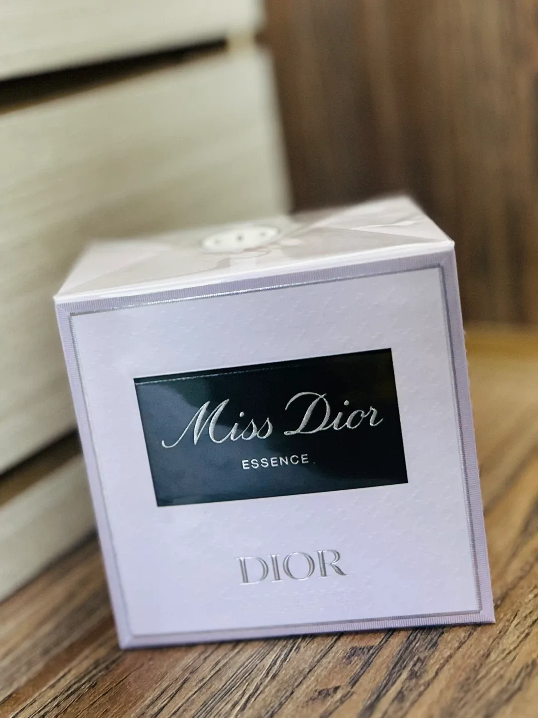 New!!Miss Dior Essence Perfume