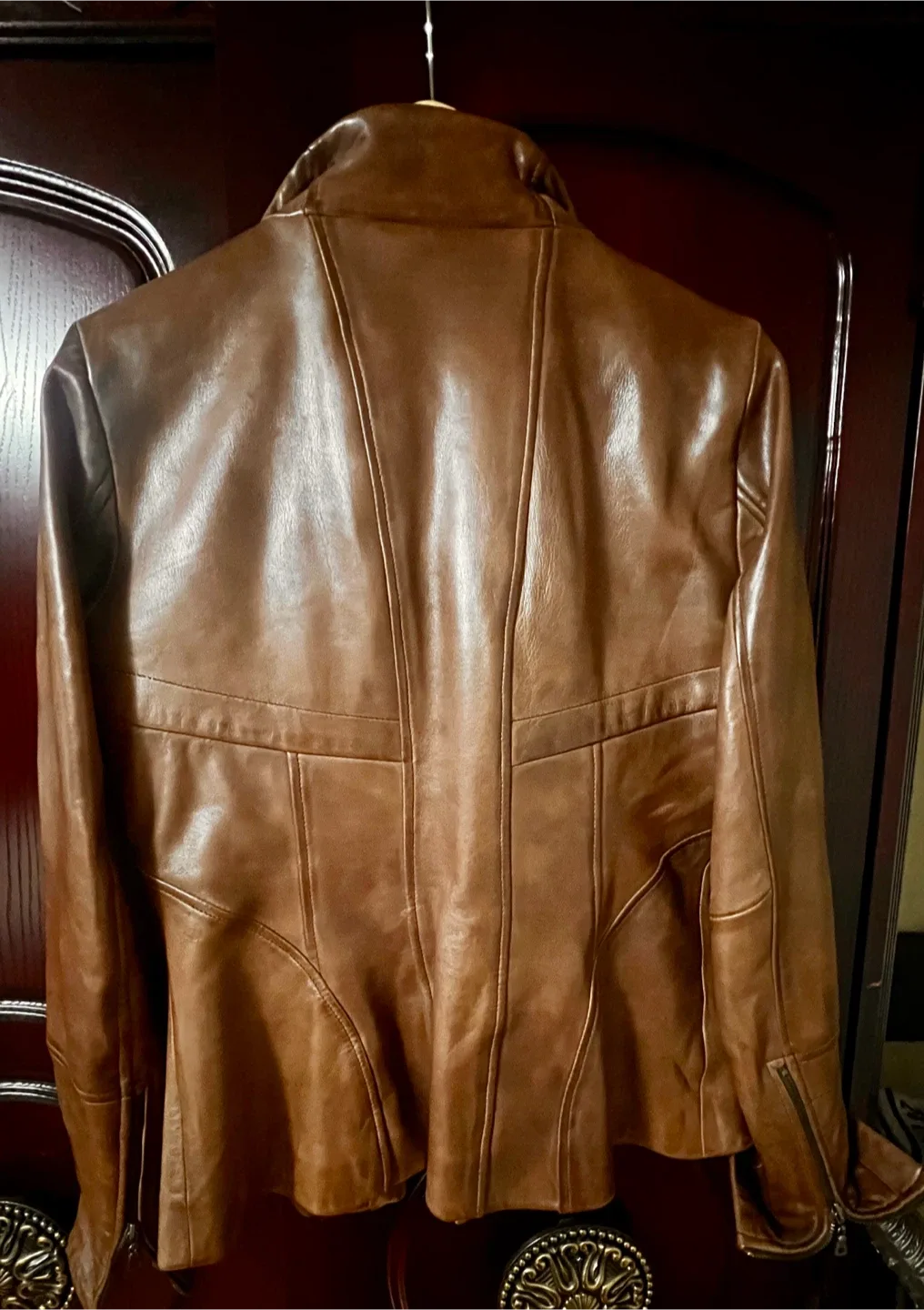 Danier Brown Leather Jacket Size S/P image indicator(2)