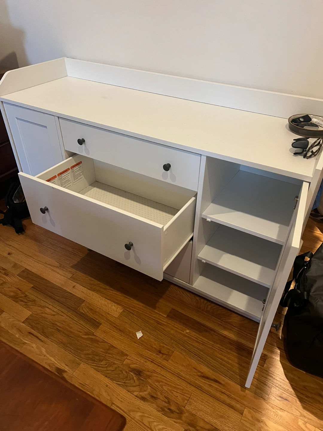 White Dresser / Sideboard - photo 2