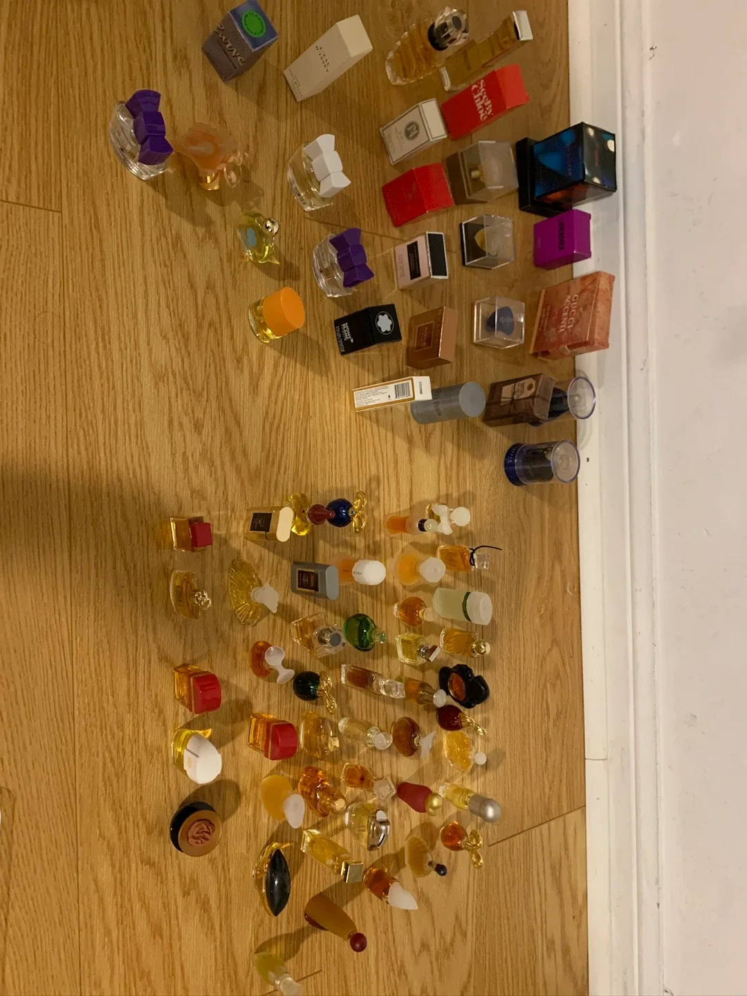 New unused  Miniature Perfume Collection image indicator(6)