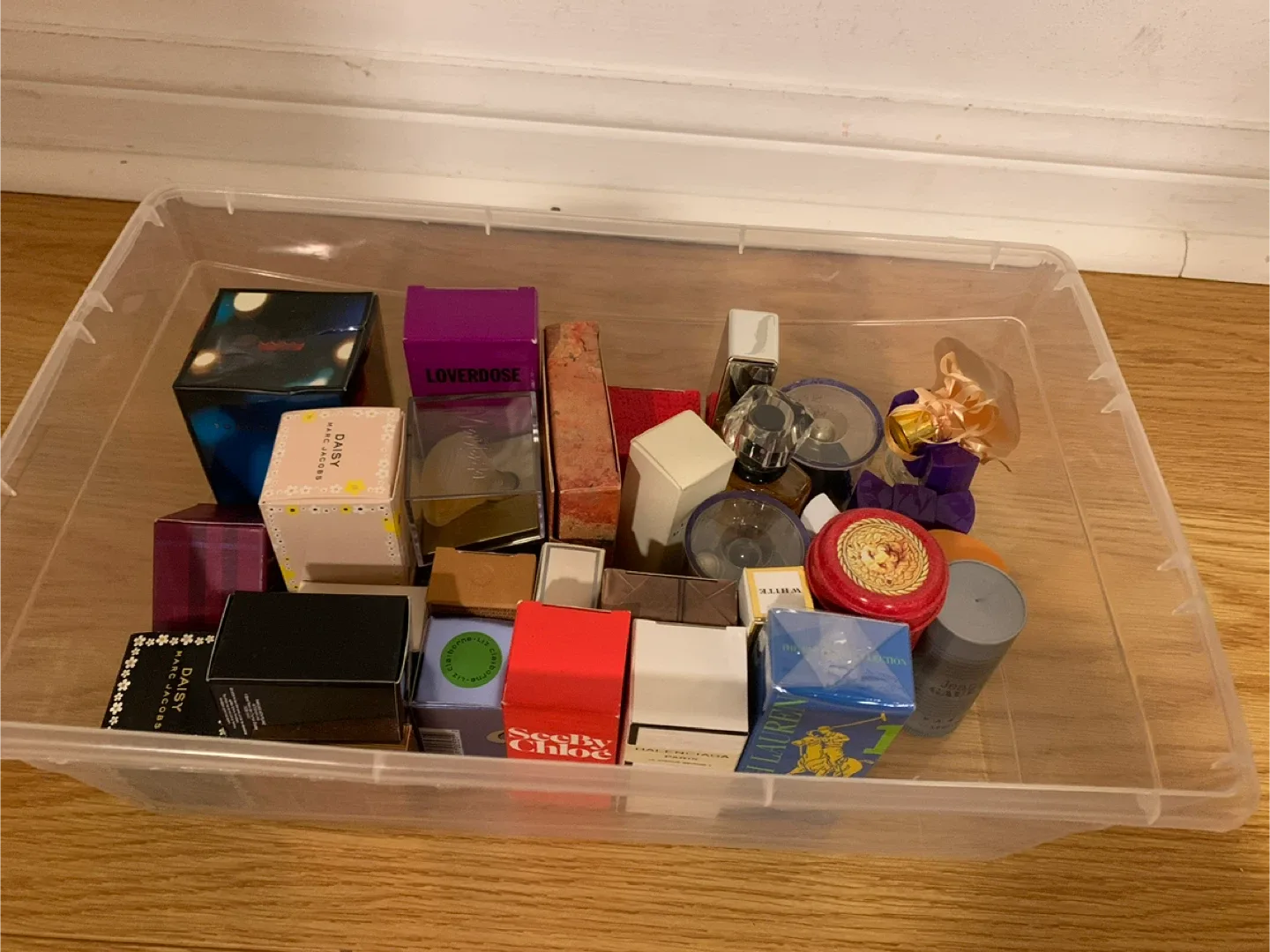 New unused  Miniature Perfume Collection image indicator(9)