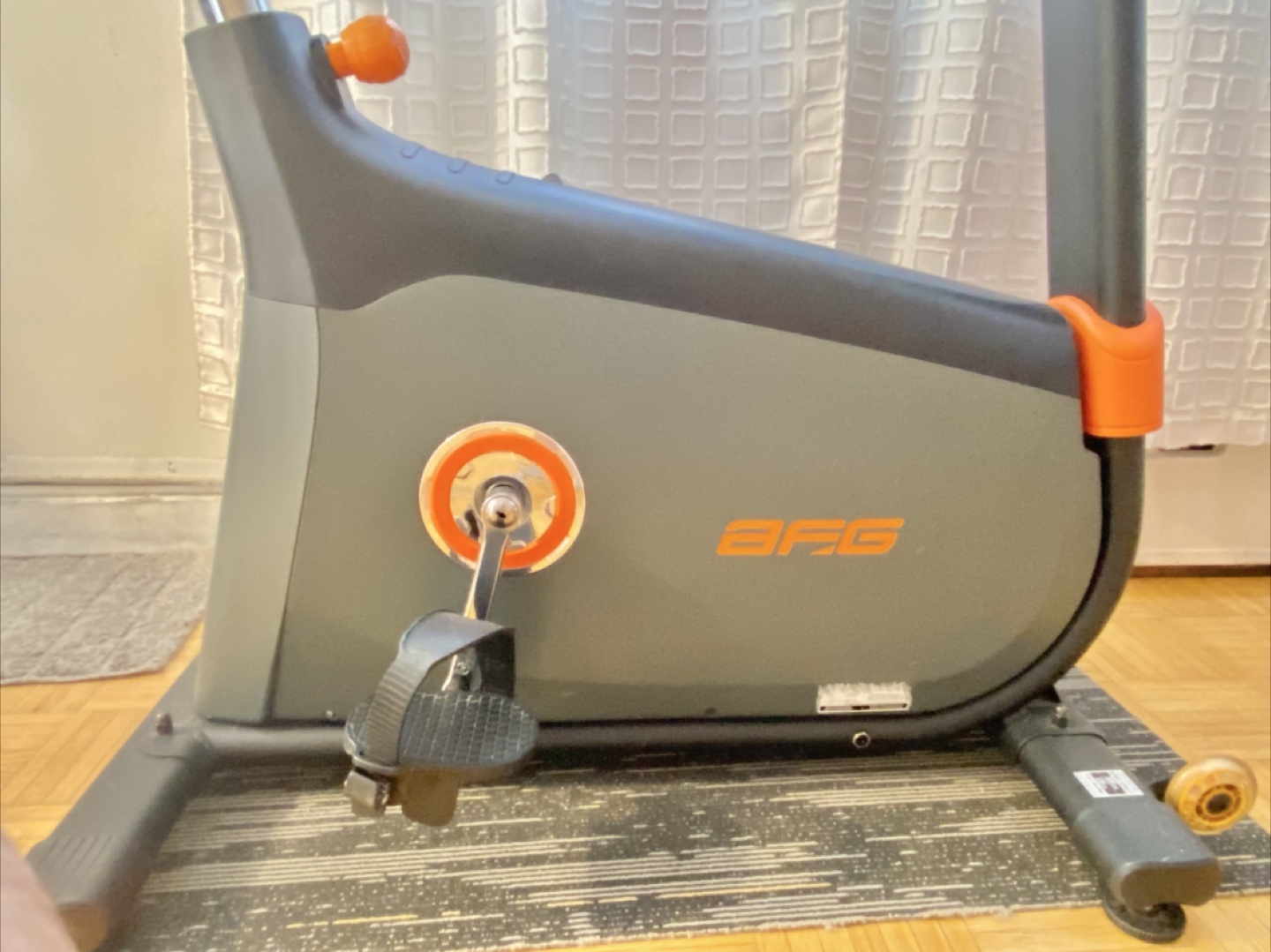 AFG 7.3 AU Upright Stationary Bike - photo 4