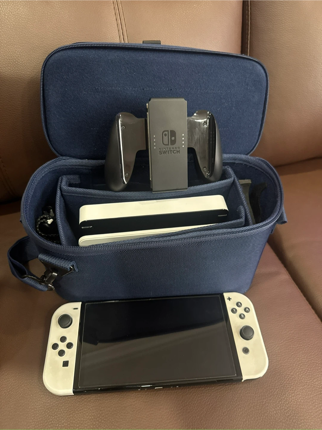 Nintendo Switch - photo 3