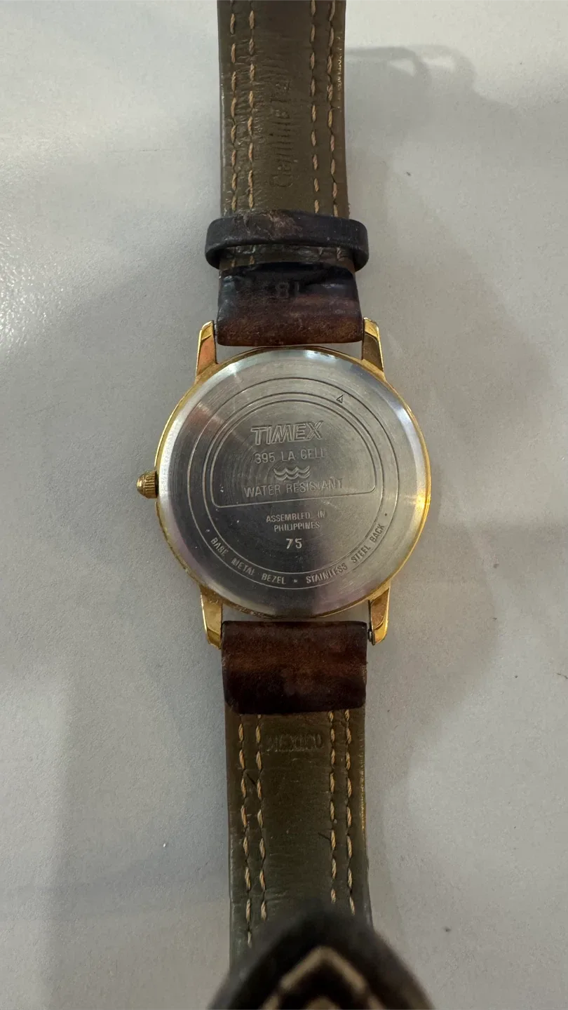 Timex Quartz Watch image indicator(2)