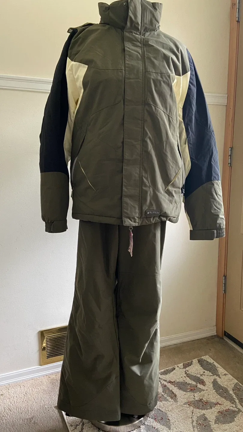 Banff Ridge Outfitters Ski Jacket & Pants Set #cleanout image indicator(6)