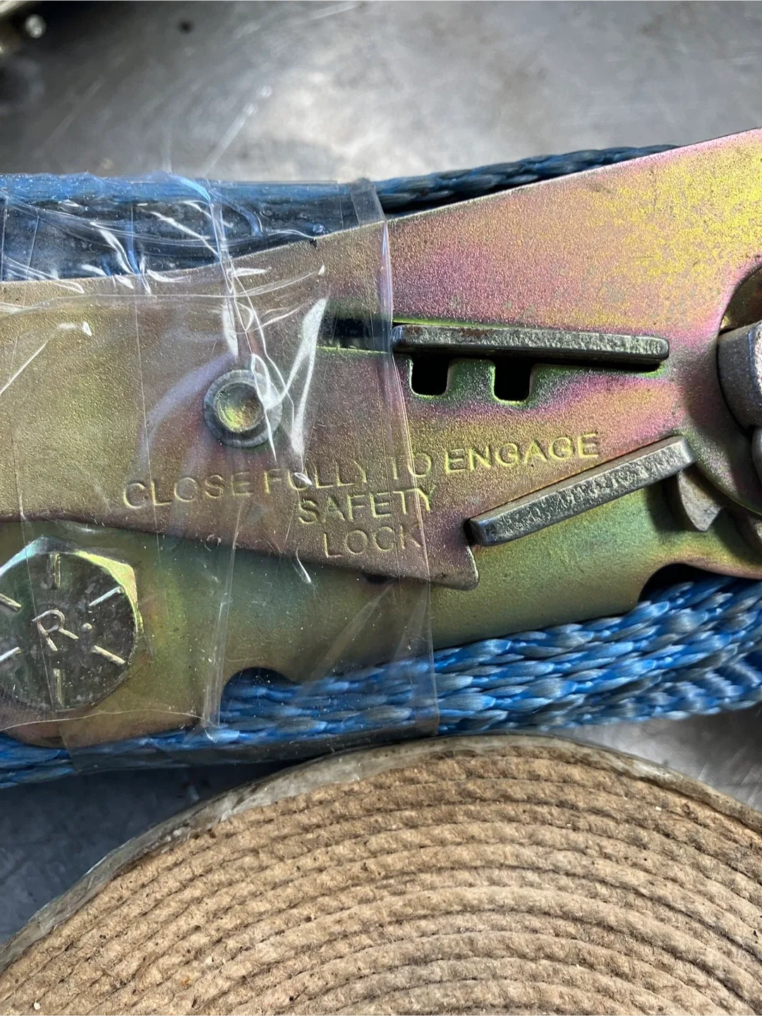 Ratchet Straps 2" x 27" 10,000 lb. Maximum image indicator(4)