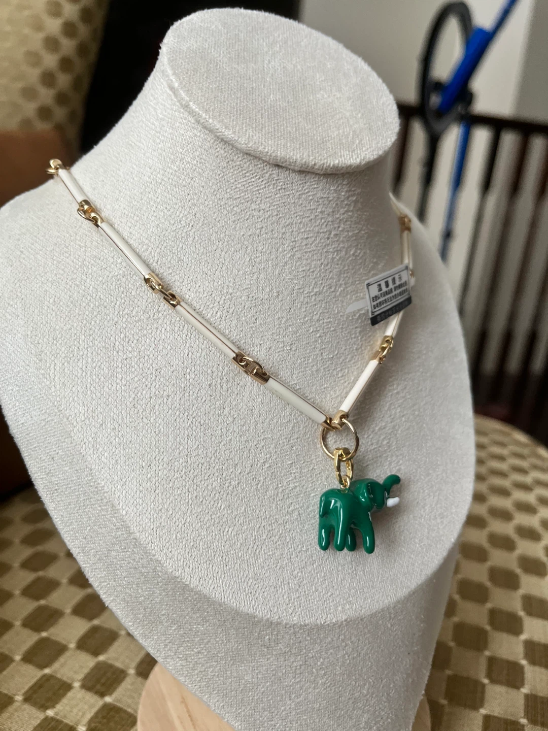 Elephant Pendant Necklace - Green - photo 2