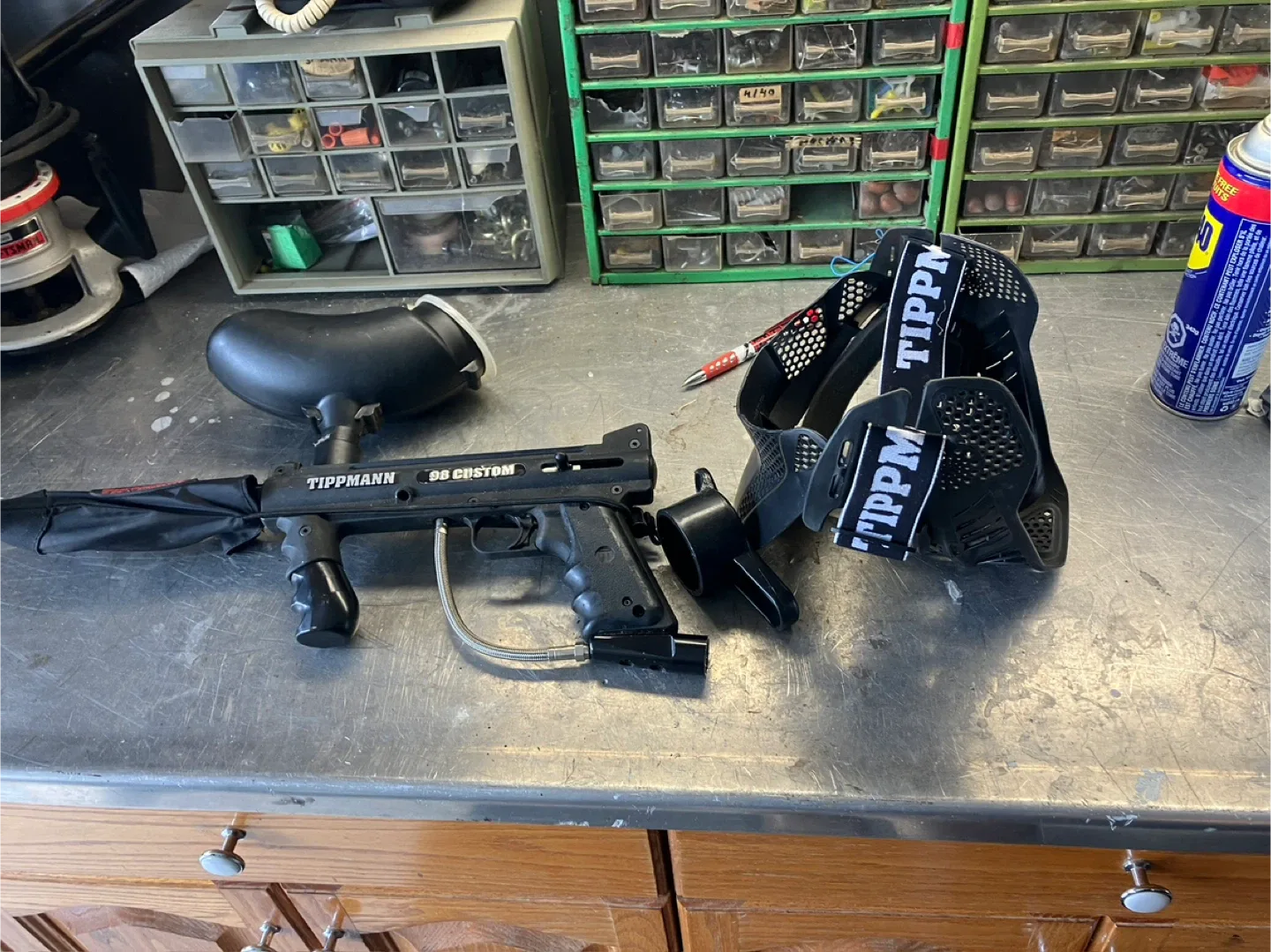 Tippmann 98 Custom Paintball Gun & Mask