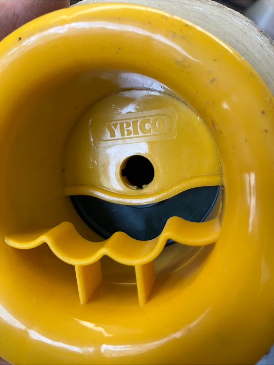 YBICO Stretch Wrap Dispenser moving tools