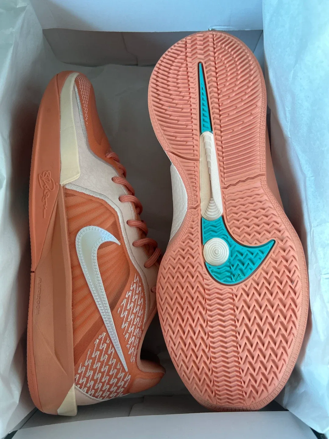 Nike Sabrina 2 image indicator(2)