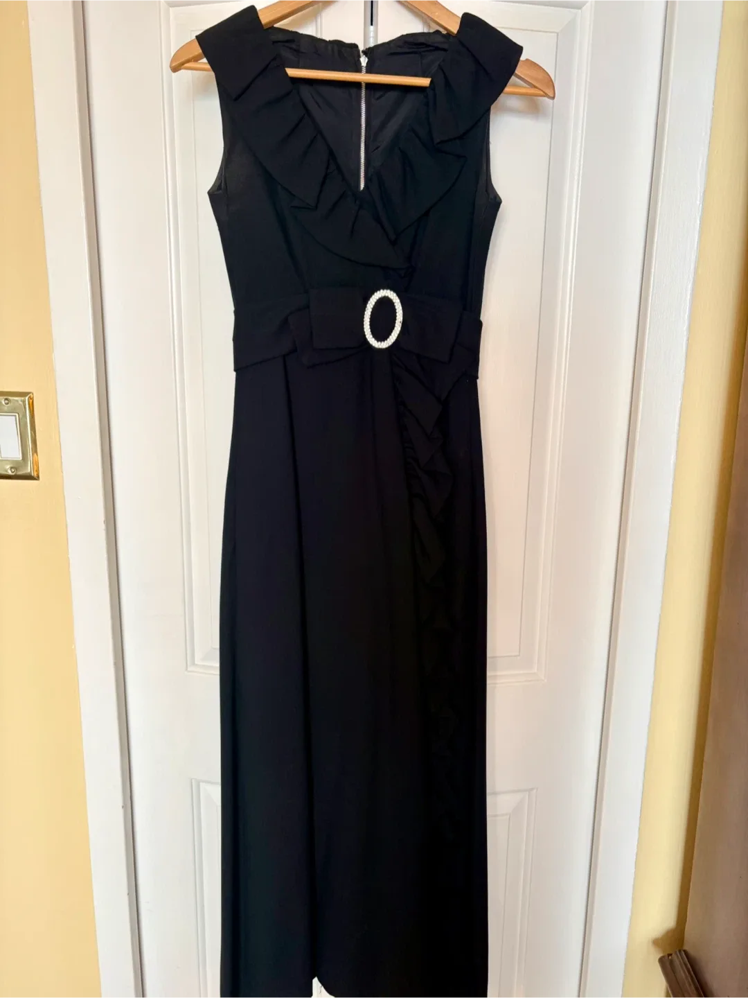 Classic Black Sleeveless Gown #clearout