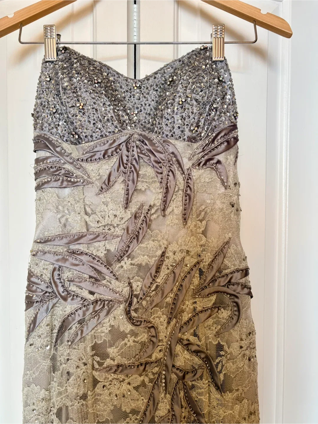 Silver Lace & Sequin Formal Dress #clearout image indicator(2)