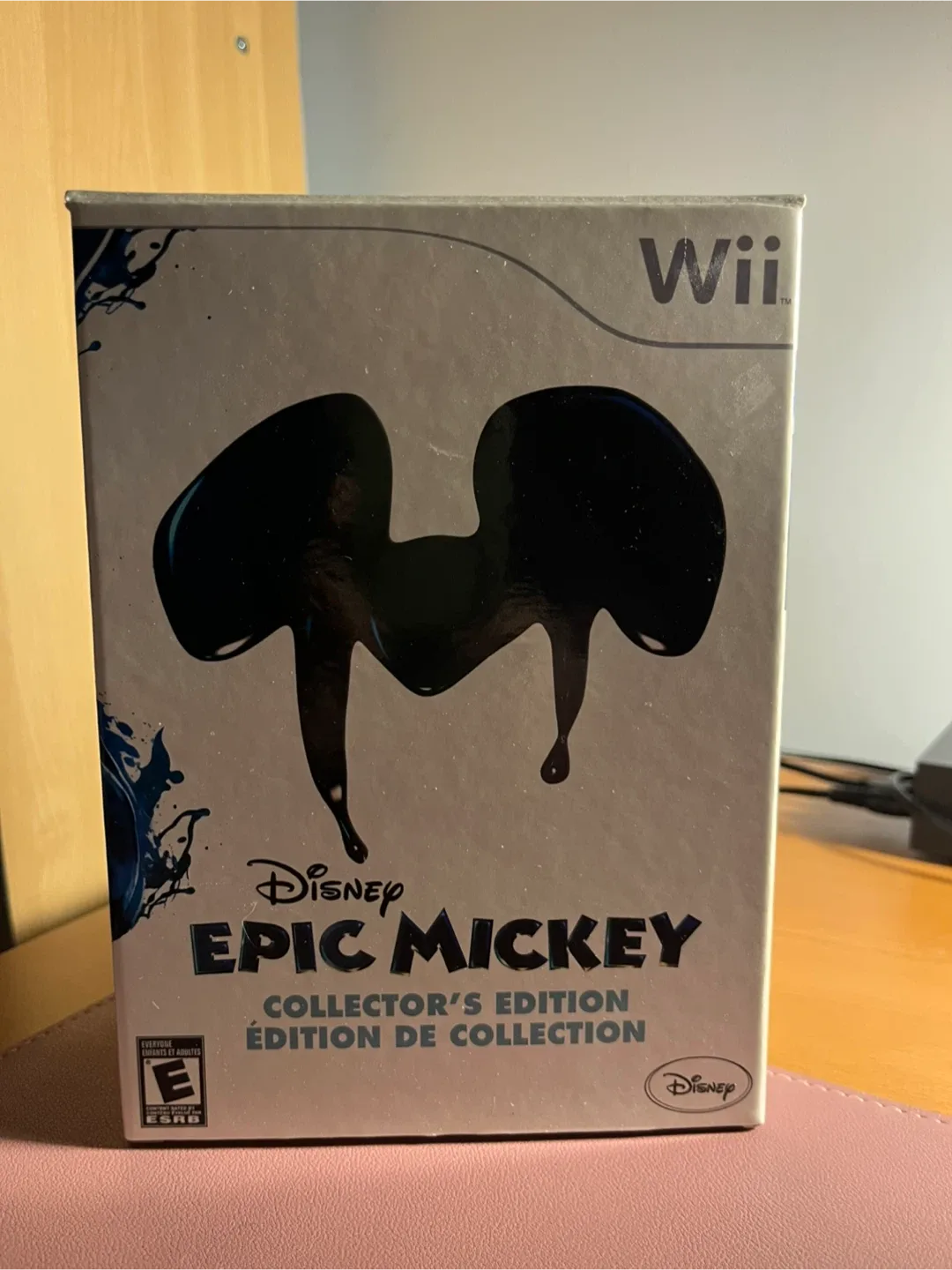 Epic Mickey Collector’s Edition (without game) image indicator(2)